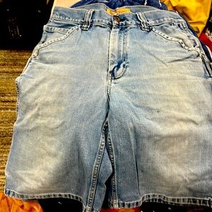 Old Navy shorts size 32